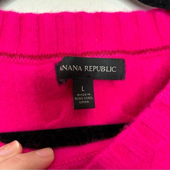 Banana Republic black label hot pink barbiecore 100% merino wool sweater - Picture 3 of 12